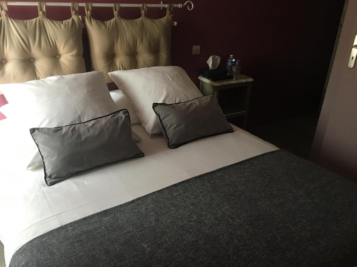 L'Un Des Sens Hotel Villefranche-de-Lonchat Luaran gambar